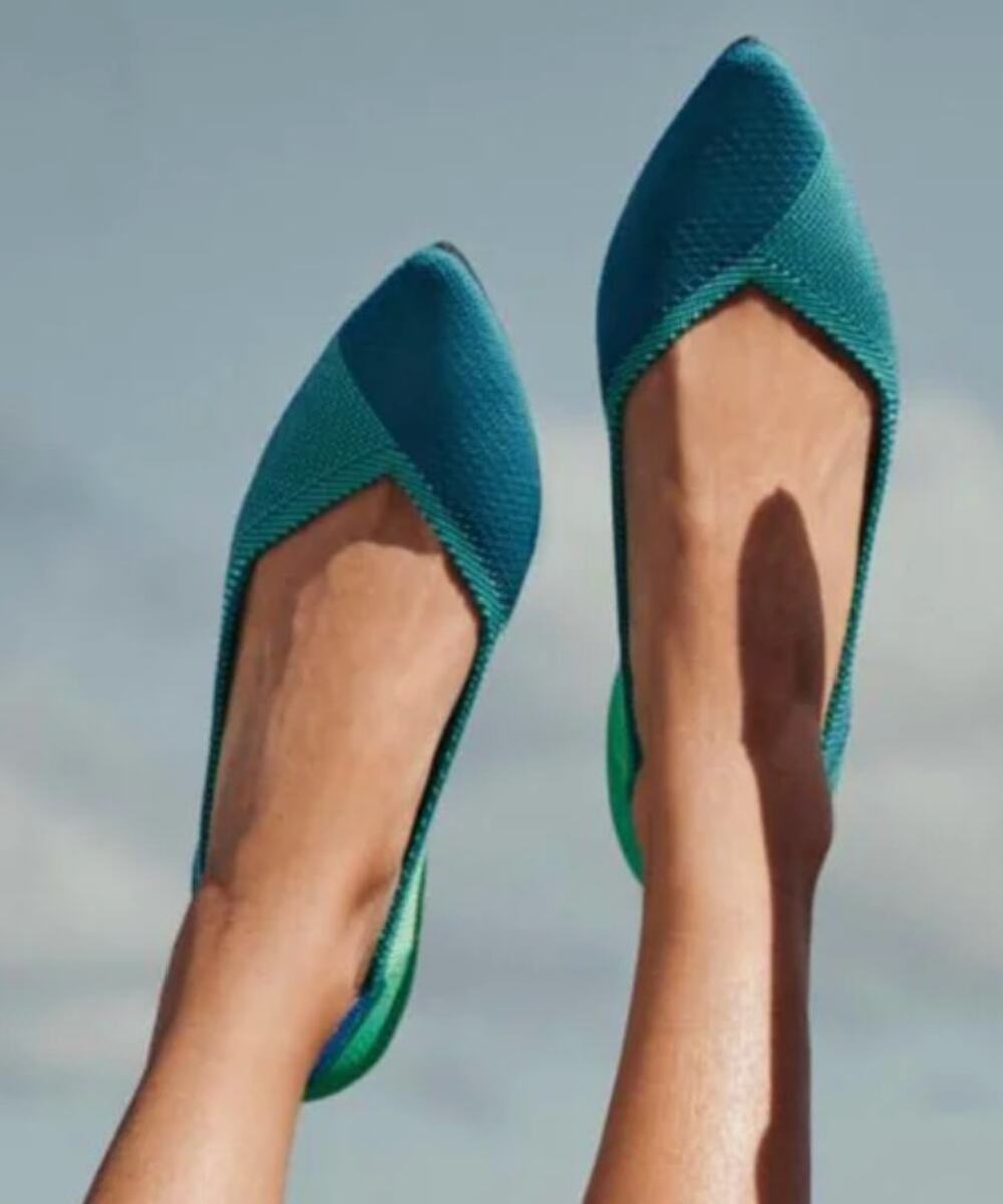 Women's Rothy's The Point in Calypso Blue Jade size 7.5